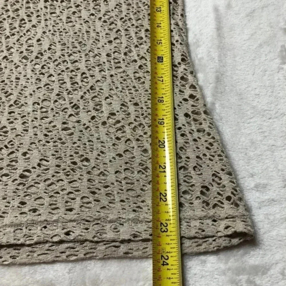 Romantic Line Taupe Deep V Crochet Long Sleeve Top Size Large - Picture 8 of 8